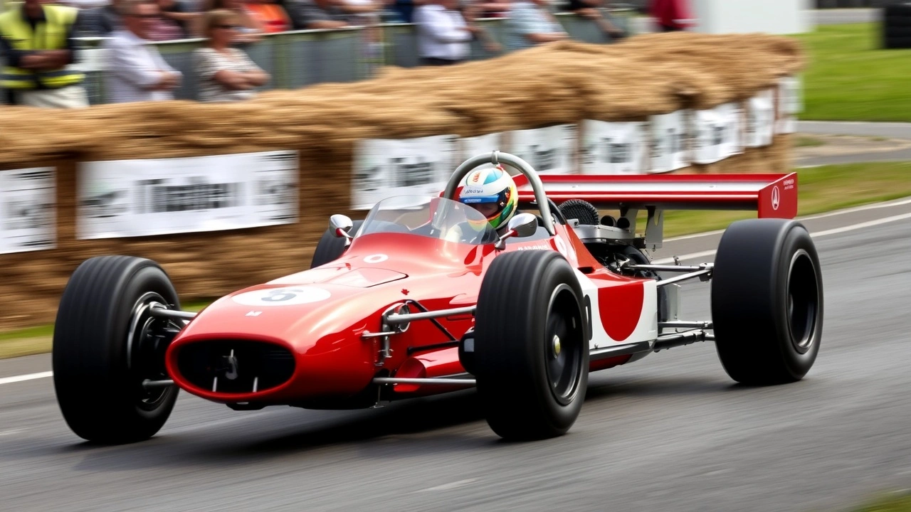 Alain Prost conduisant la McLaren MP4/4 au Festival de Goodwood